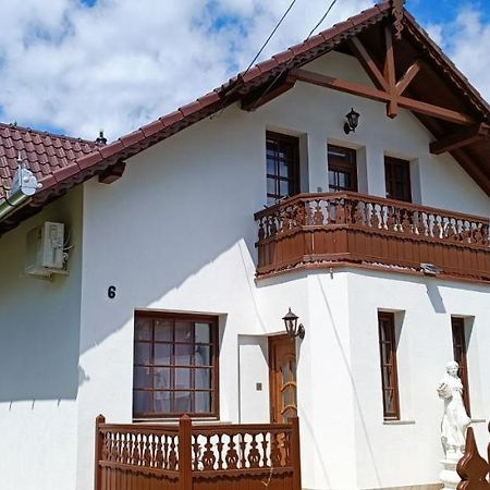 Rozsa Apartman Zalakaros Apartment Luaran gambar